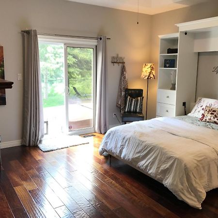 Appartamento Cozy Luxury On The Thames In Ontario! Londra Esterno foto